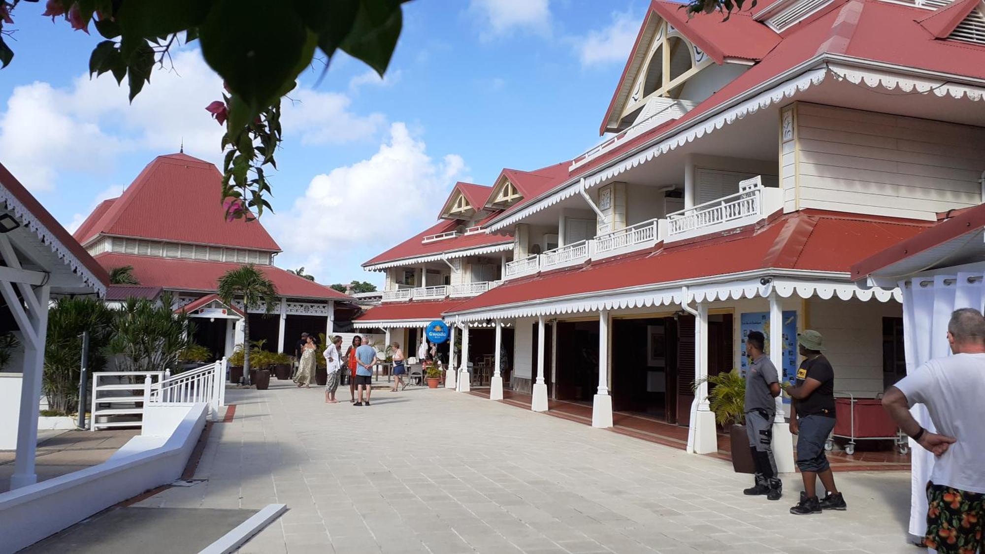 Ti Mad Apartment Sainte-Anne  Ngoại thất bức ảnh